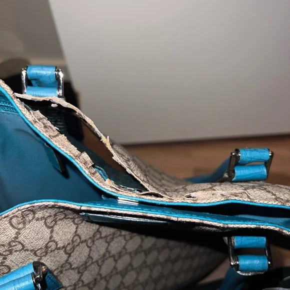 Gucci Monogram Extra Large Tote - Picture 9 of 14